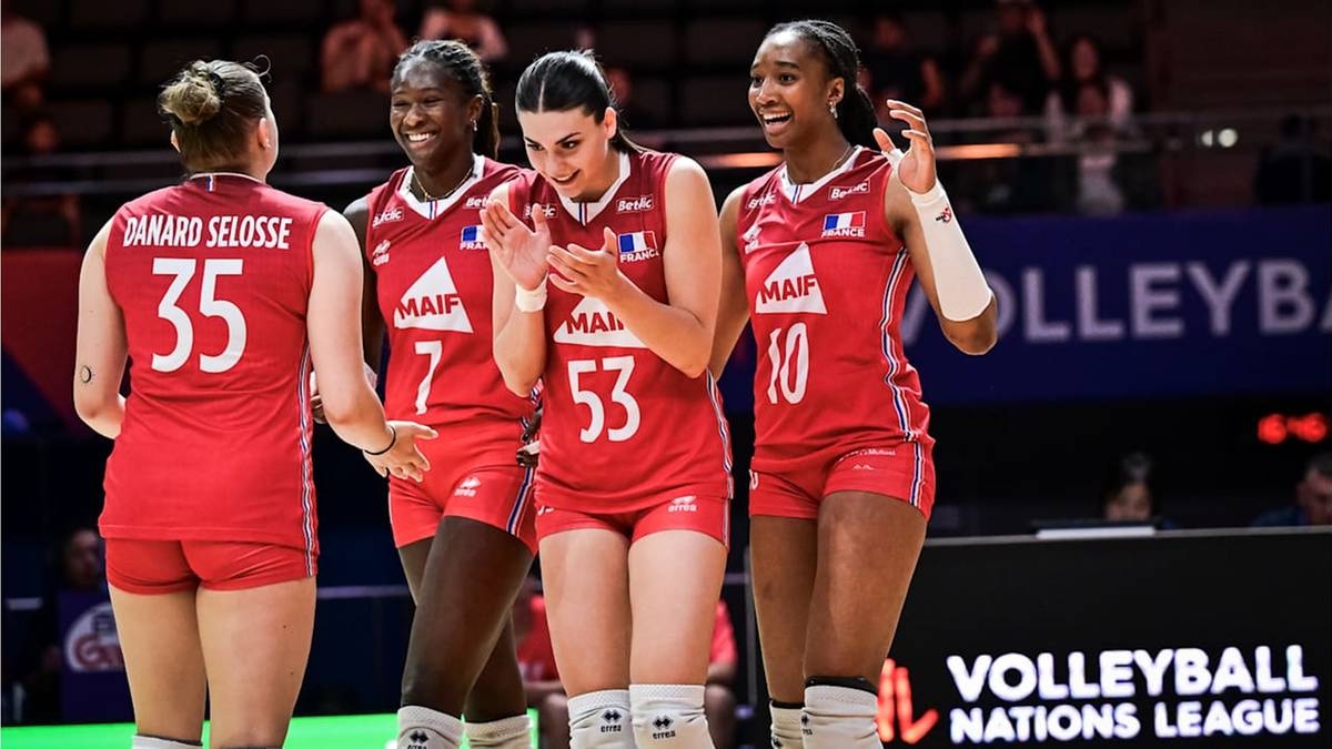 Liga das Nações de Vôlei Feminino: França x Tailândia. Cobertura ao vivo e placar ao vivo.