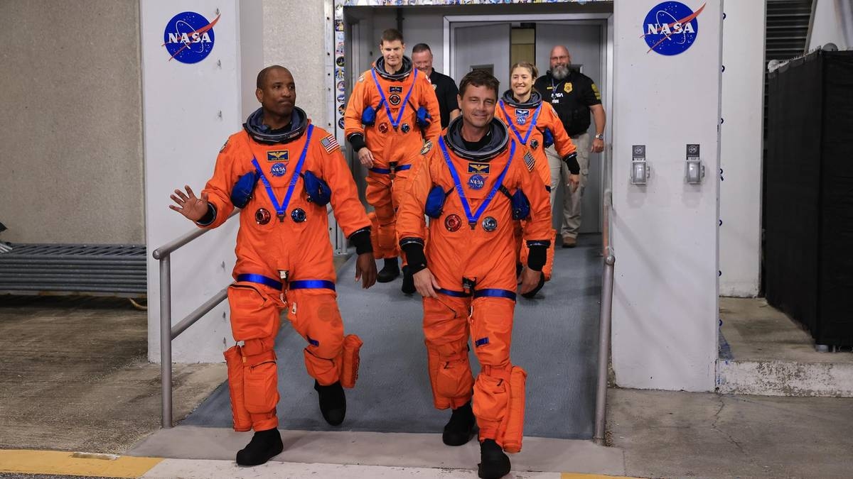 Kosmiczny lot w kierunku Księżyca. NASA podaje termin przełomowej misji