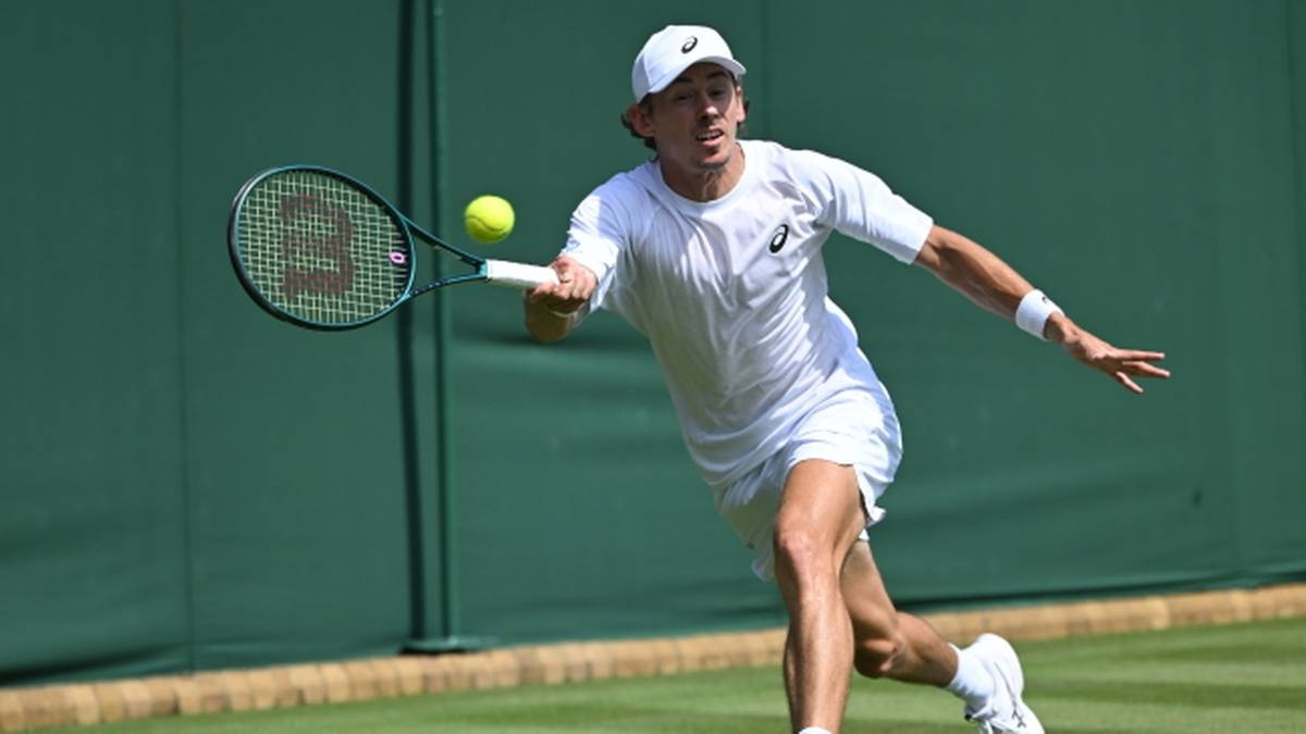 Wimbledon: Alex De Minaur - Arthur Cazaux. Live coverage and live score