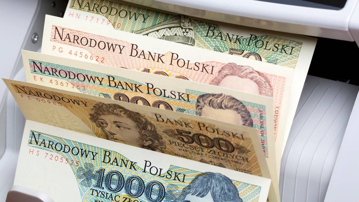 У вас есть такая купюра времен PRL? Не выбрасывайте ее, она стоит целое состояние