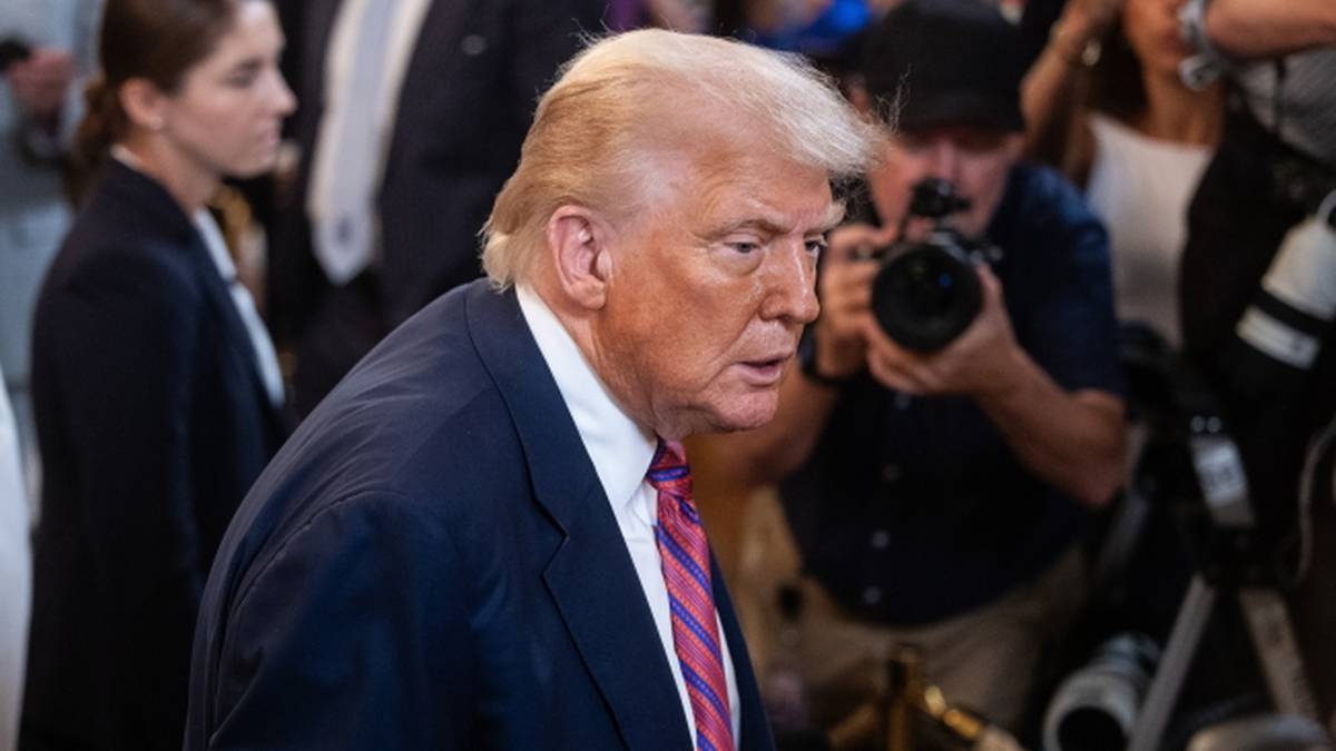 Donald Trump está processando o Wall Street Journal por uma quantia substancial.