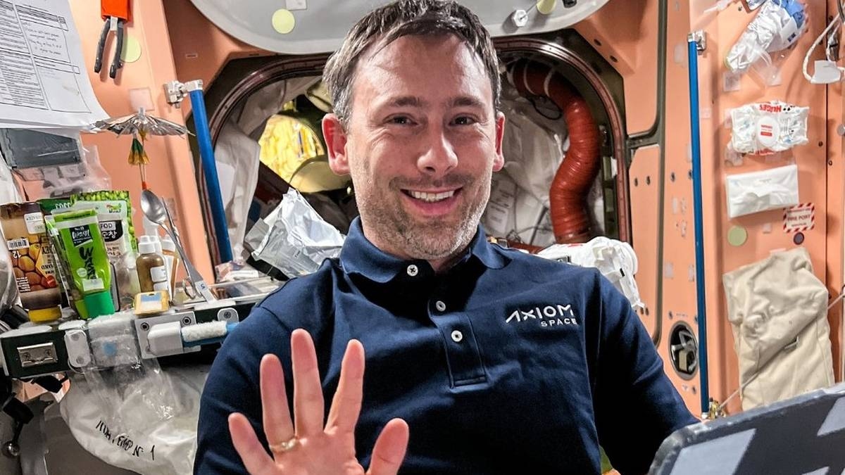 Los primeros días de Pole en la Estación Espacial Internacional. "Está empezando a trabajar a toda máquina".
