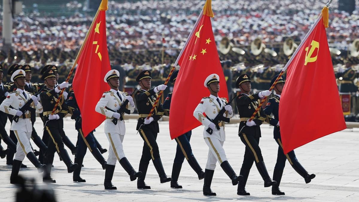 Um momento histórico em um desfile na China. "Nunca seremos intimidados."