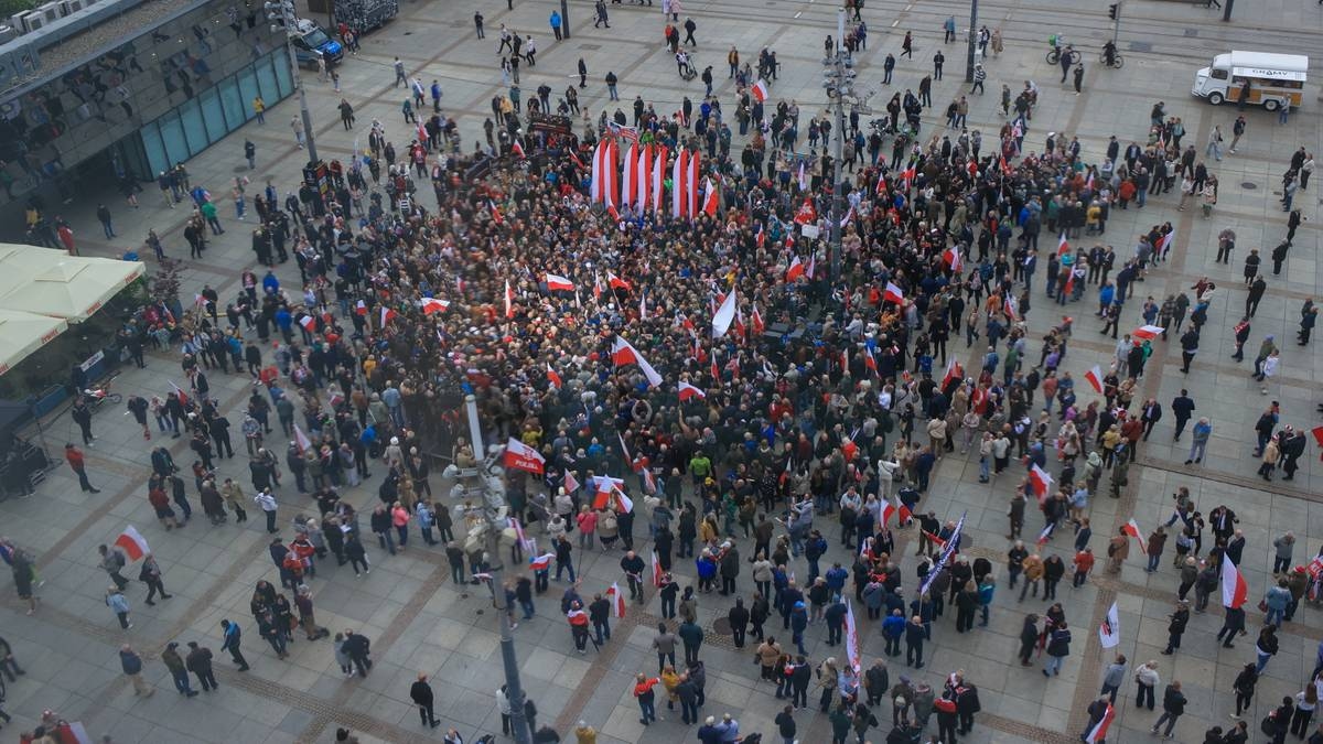 Ostatnie godziny kampanii wyborczej. Kandydaci walczą o głosy