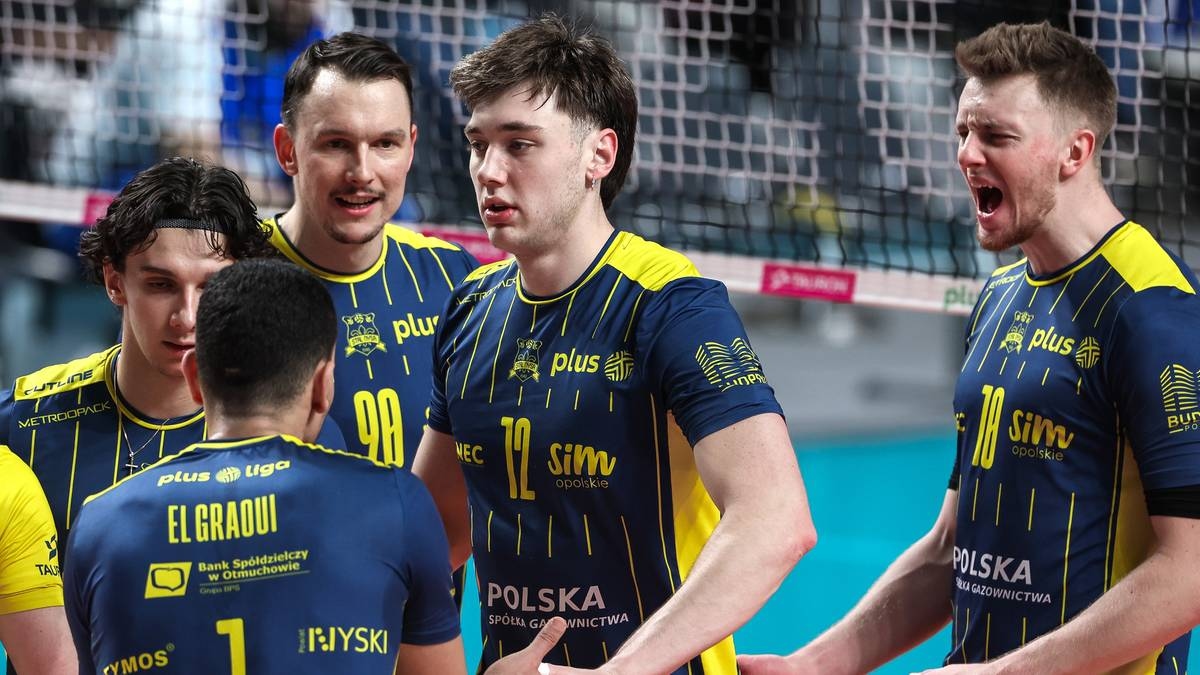Zmiany po nieudanym sezonie! Dziesięciu siatkarzy rozstało się z polskim klubem