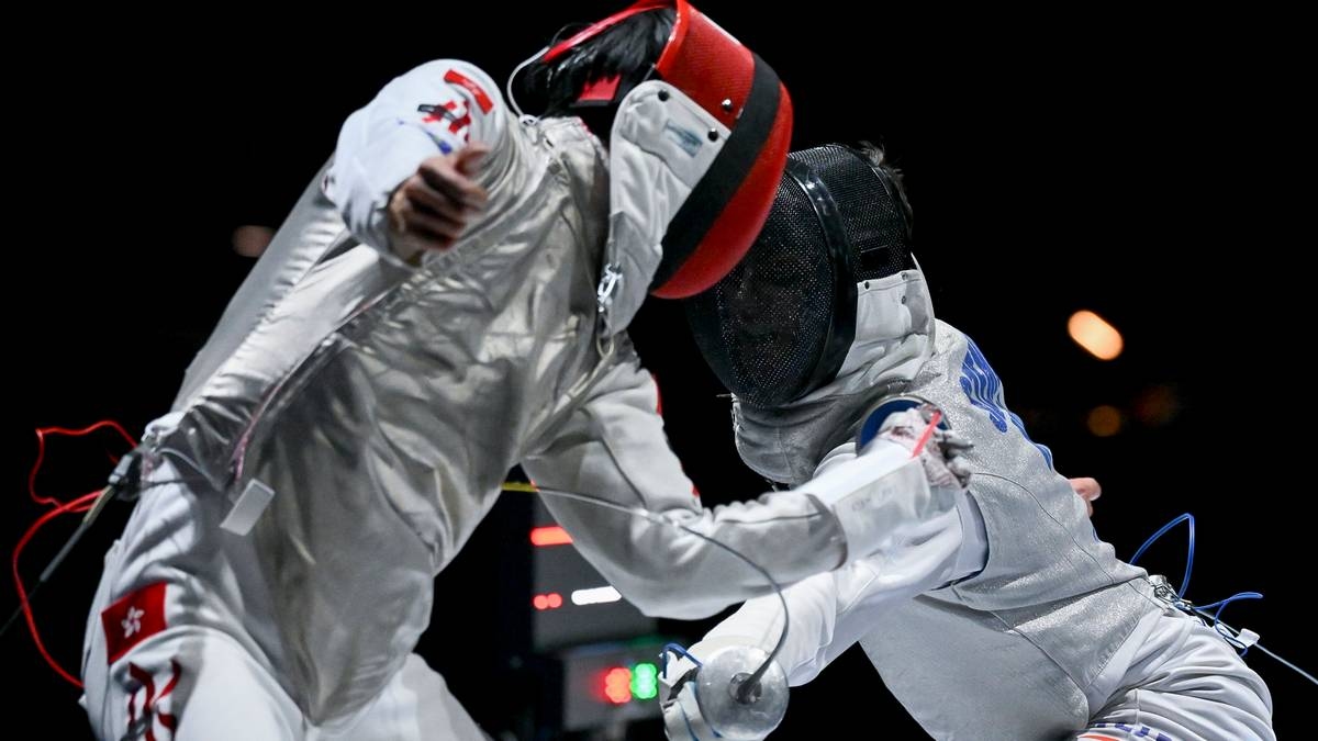 He defeated two favorites and advanced to the round of 16. A great performance by the Pole.