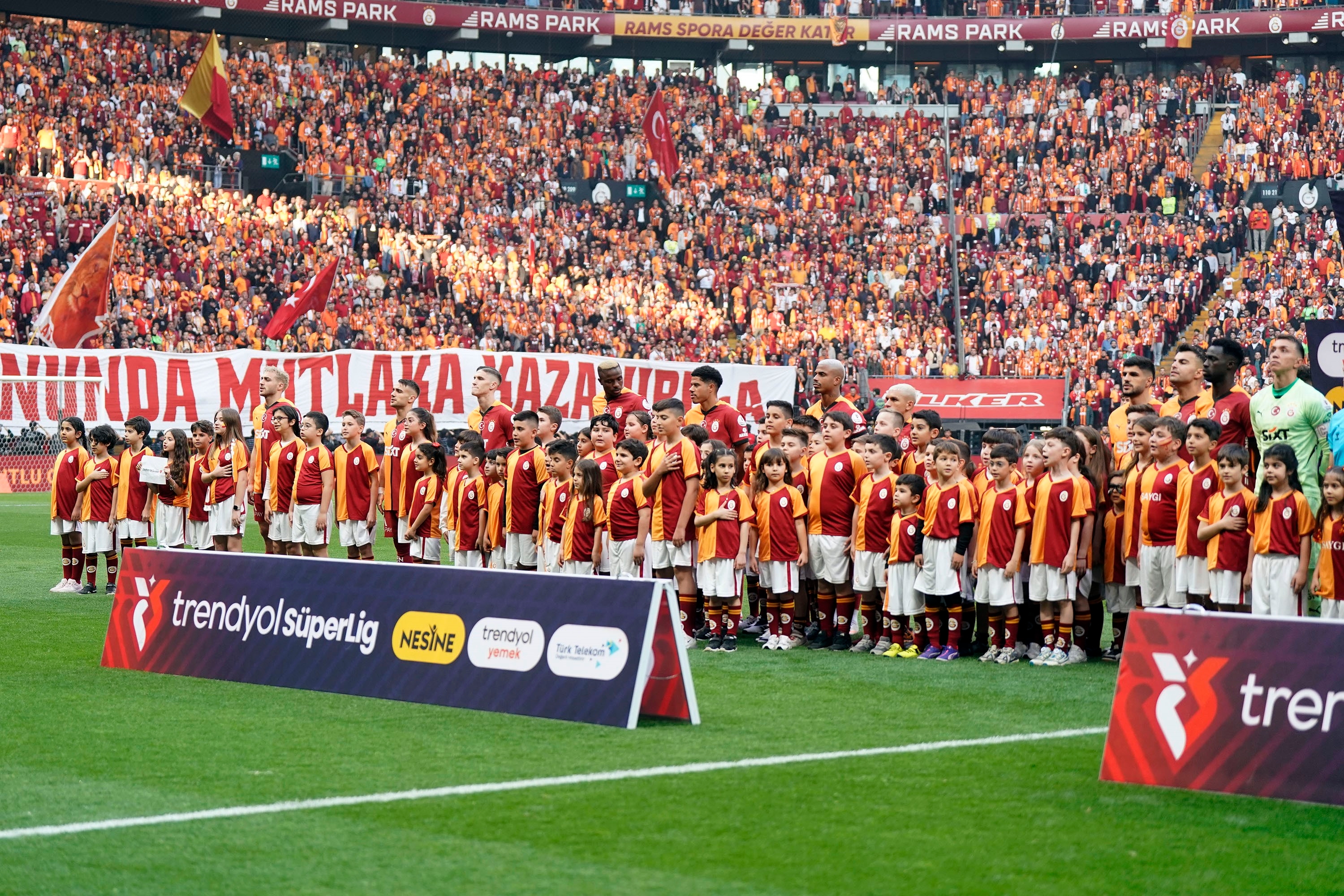 Galatasaray wurde zum 25.Mal Meister der Super League