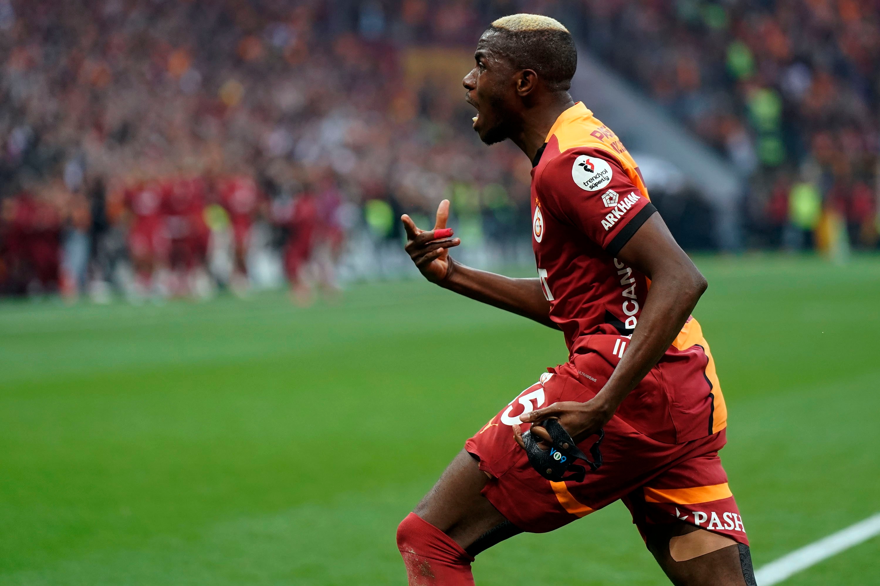 Victor Osimhen erzielt sein 36. Saisontor