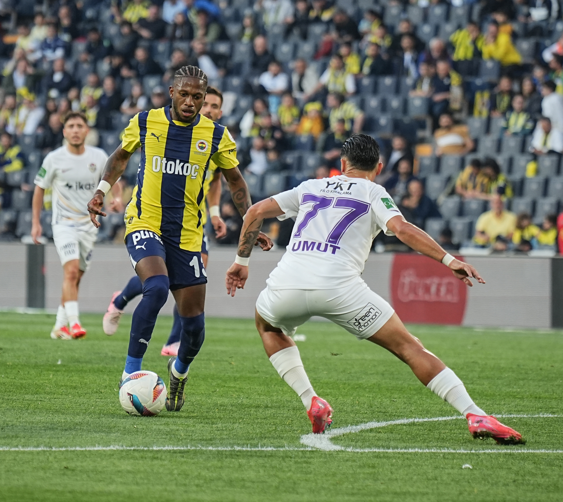 Fred wurde suspendiert