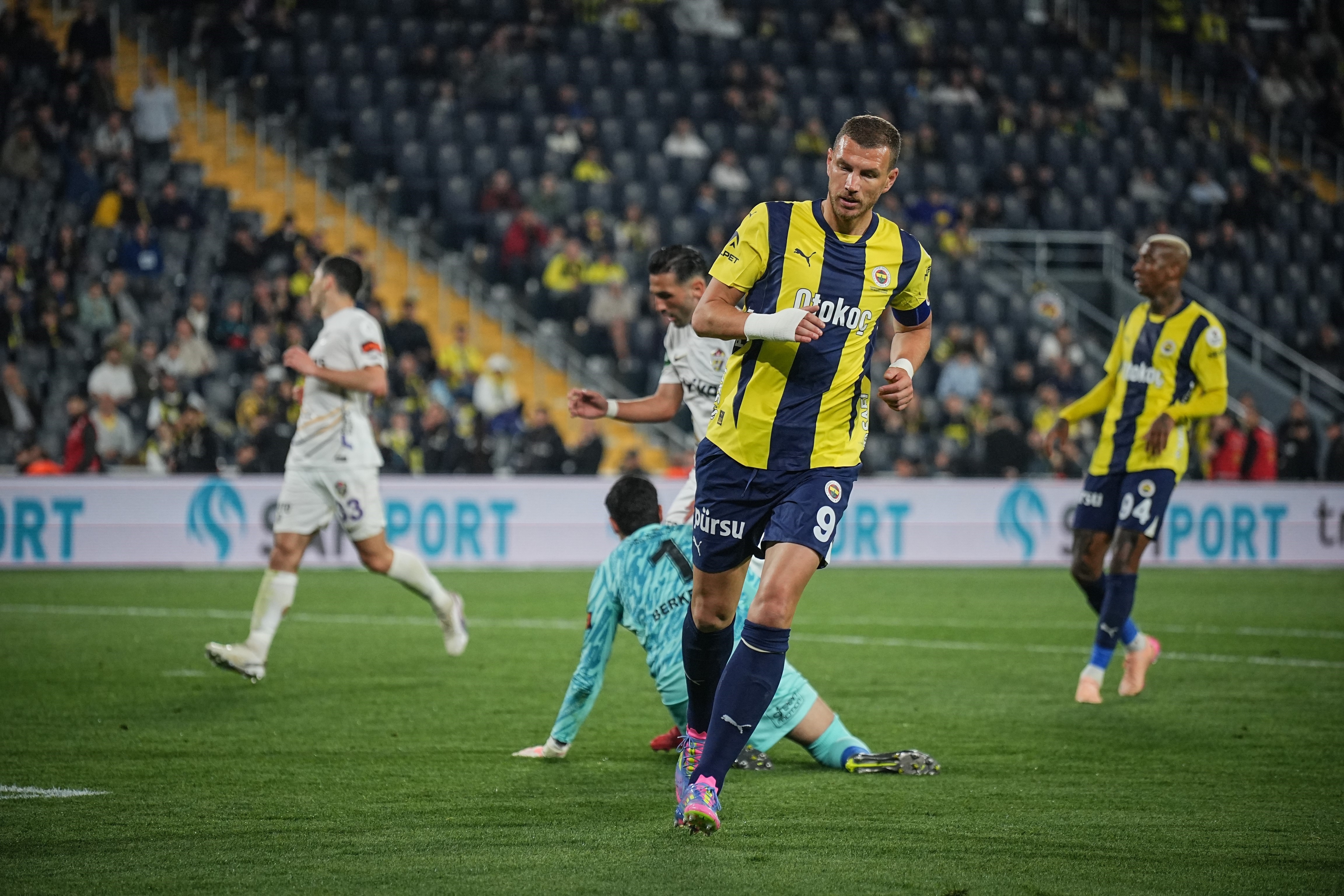 Edin Dzeko's Fenerbahçe-rapport