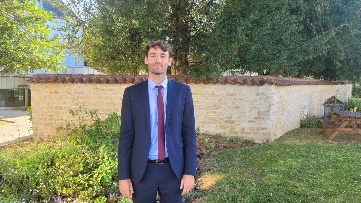 A new chief of staff for Nicolas Lacroix