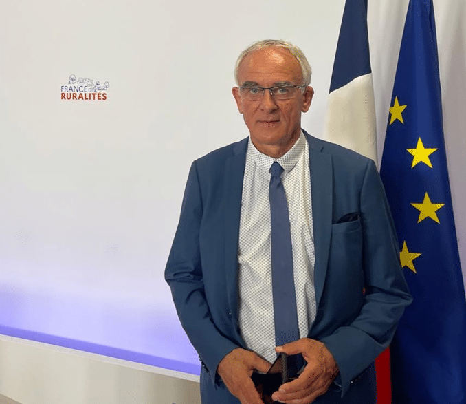 Status del funzionario eletto: Eric Krezel e i sindaci rurali accolgono con favore il voto dei deputati