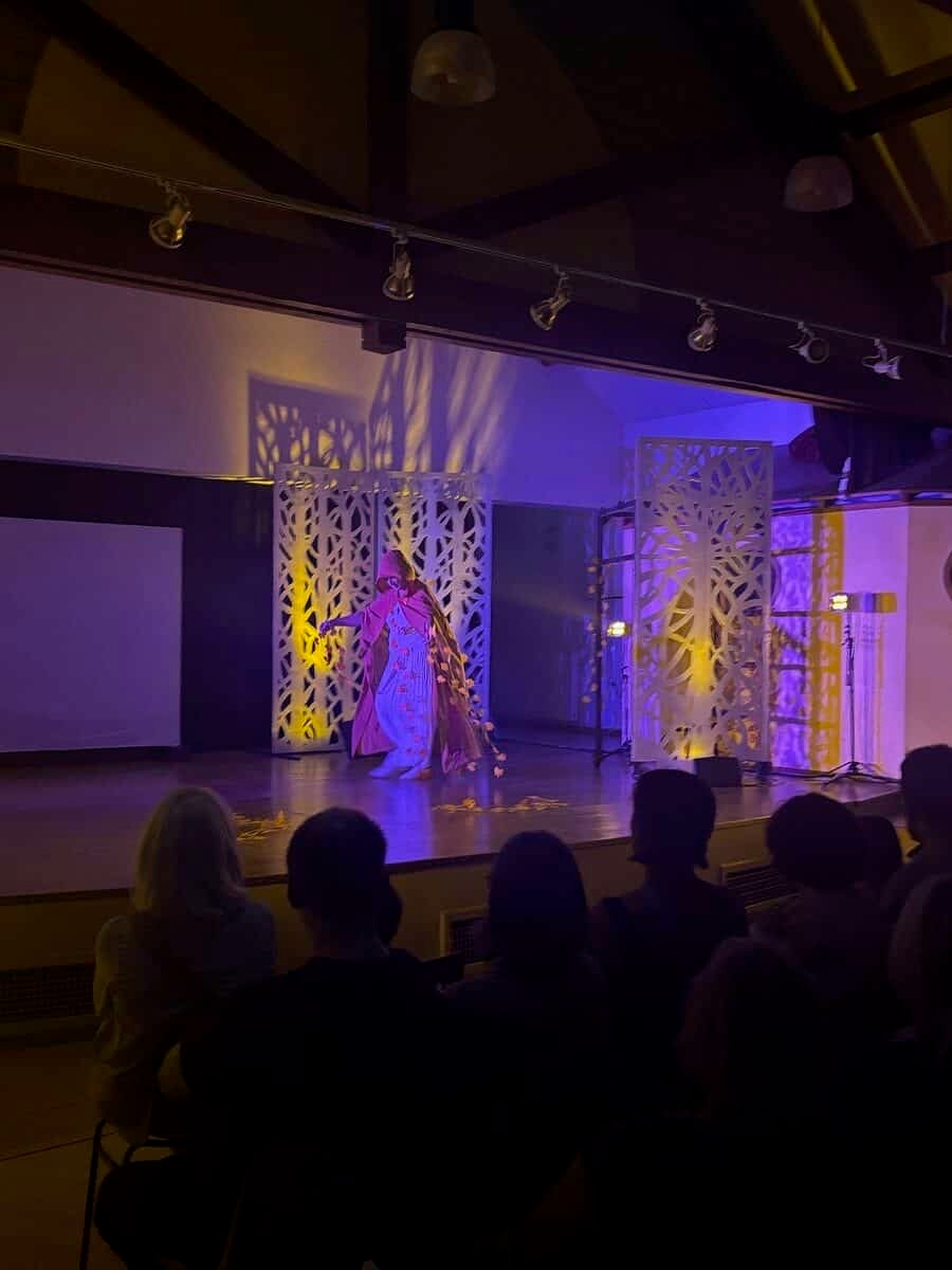 A poetic and sensory ode to forest biodiversity