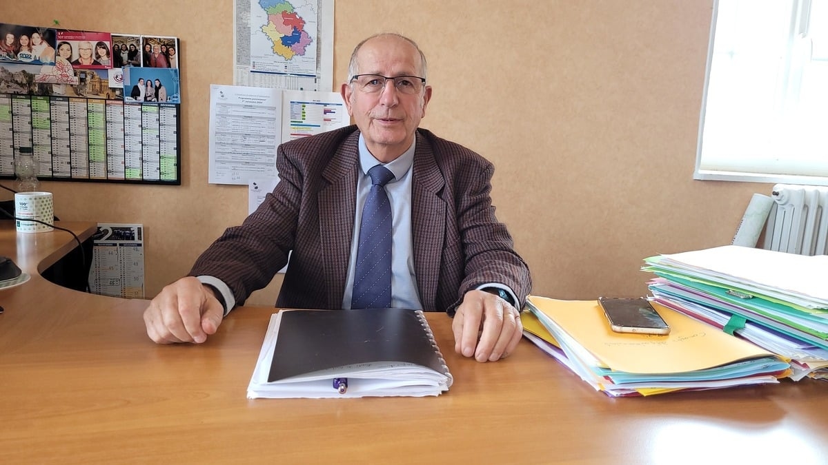 Villeneuve-de-Marc Belediye Başkanı'na yönelik saldırı yerel düzeyde de şok etkisi yarattı.