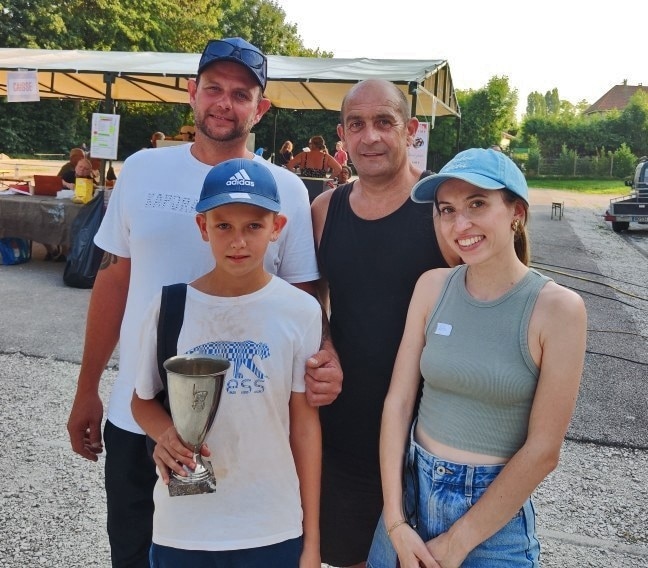 De zon schijnt voor de FestiVoill' pétanque