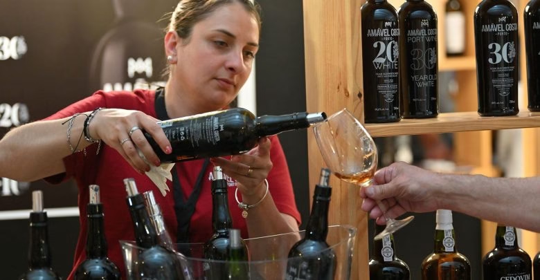 El Festival del Vino del Duero Superior reúne a cerca de 90 expositores en el Recinto Ferial