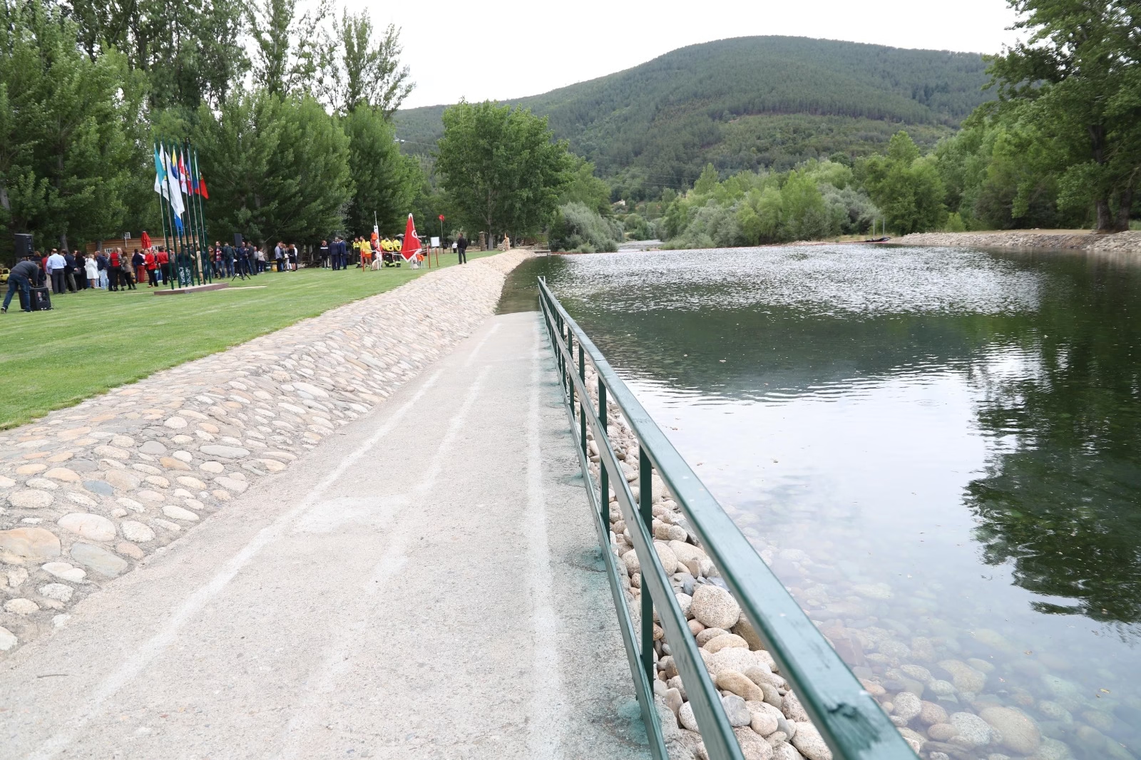 Valhelhas, Lapa dos Dinheiros ve Loriga nehir plajları için Mavi Bayrak