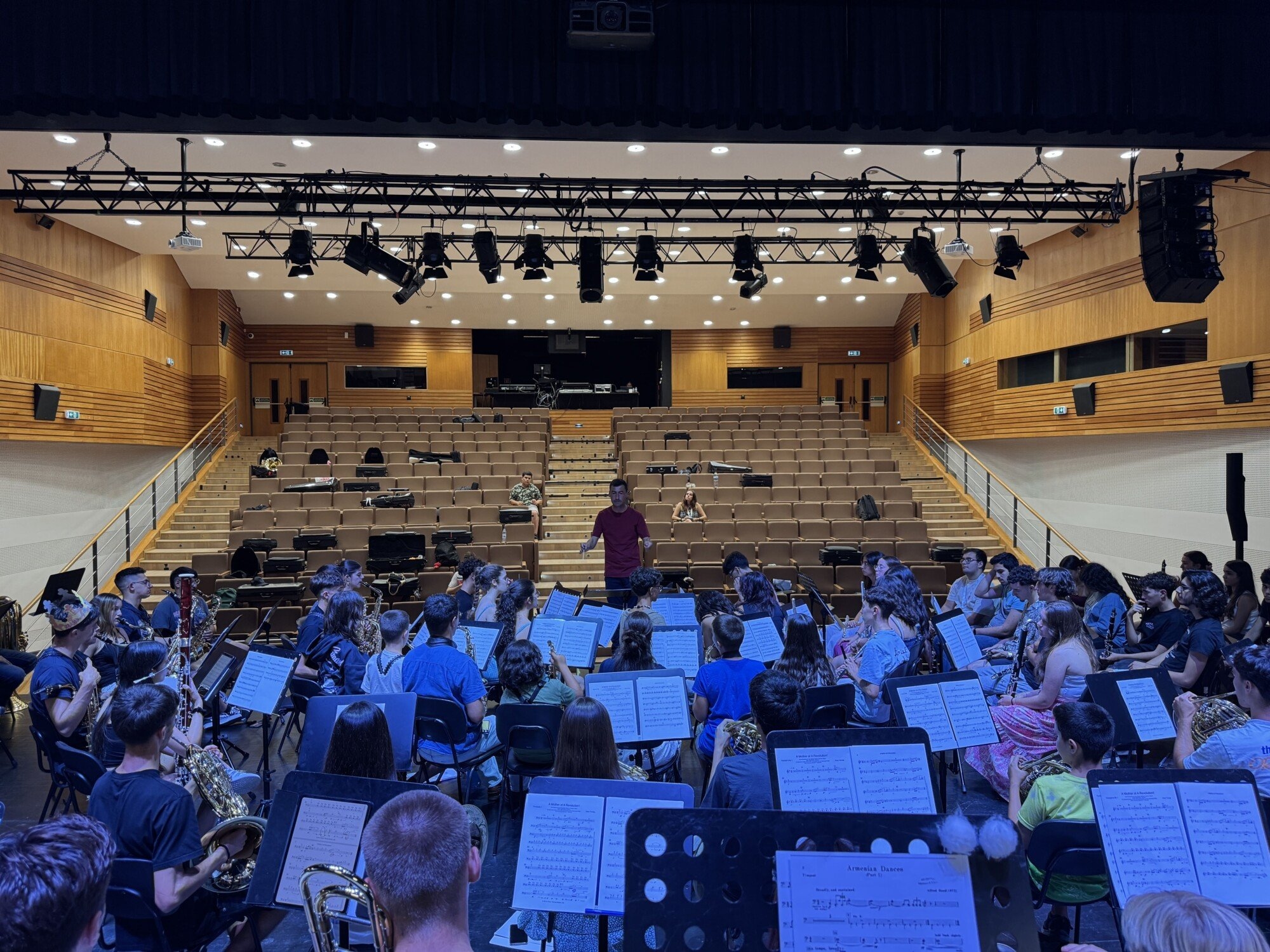 Carvoeiro ospita un concerto del 5° Stage dell'Orchestra di fiati e percussioni di Lagoa