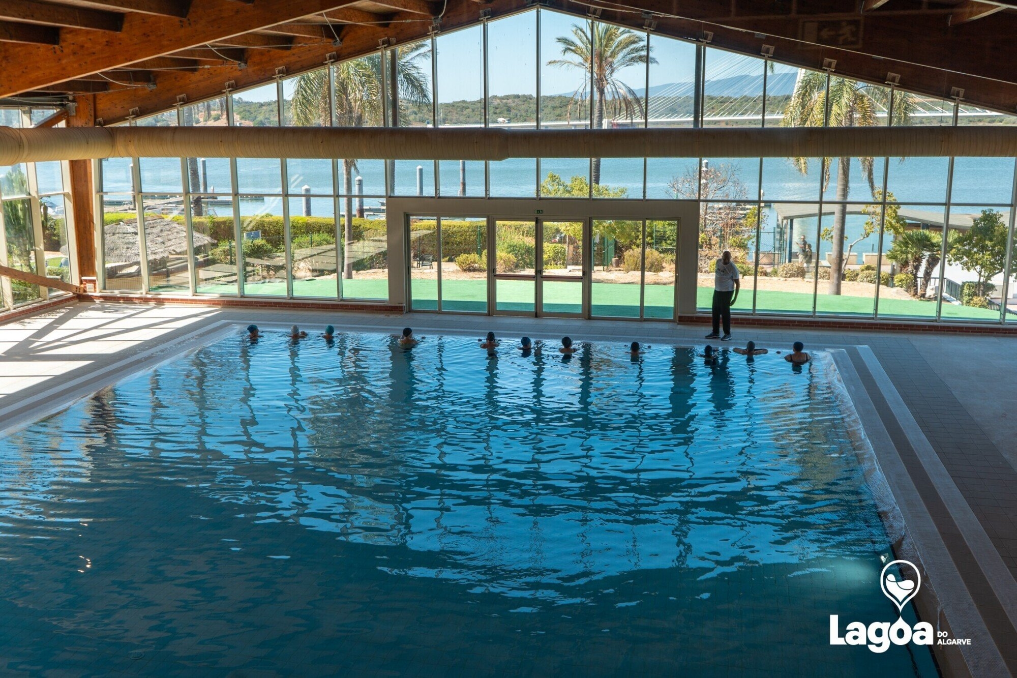 Piscina da Mexilhoeira da Carregação aumentou a oferta desportiva