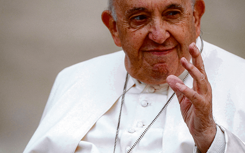 Paus Franciscus' uitdaging om de financiën van het Vaticaan te herstellen