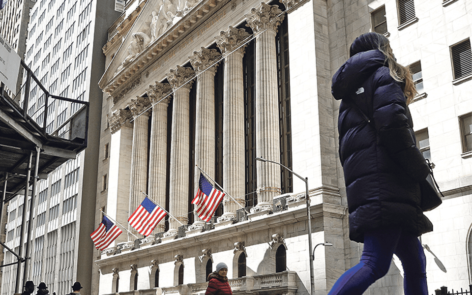 Wall Street inizia con solo il Dow Jones in territorio negativo