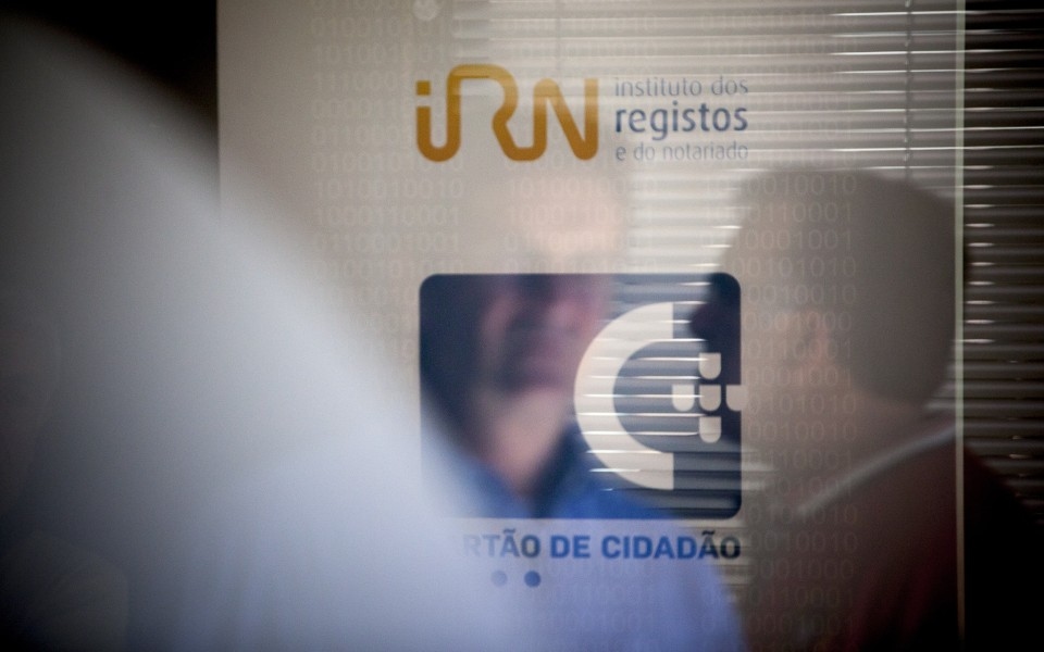 Registry Union denounces flaws in computer system and calls for urgent measures