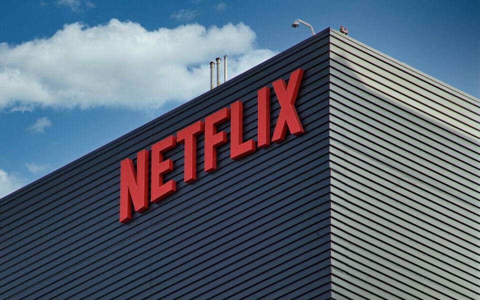 Netflix verandert schandalen in streaminggoud