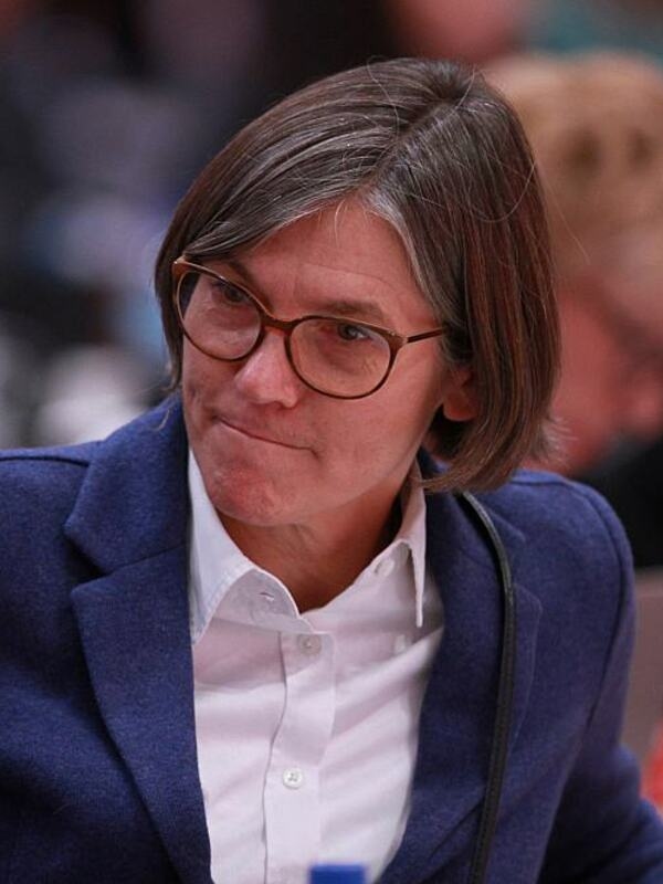 Après la première réunion du comité de coalition, la présidente du syndicat des métallurgistes, Christiane Benner, a appelé le gouvernement noir-rouge à accélérer la mise en œuvre des plans.