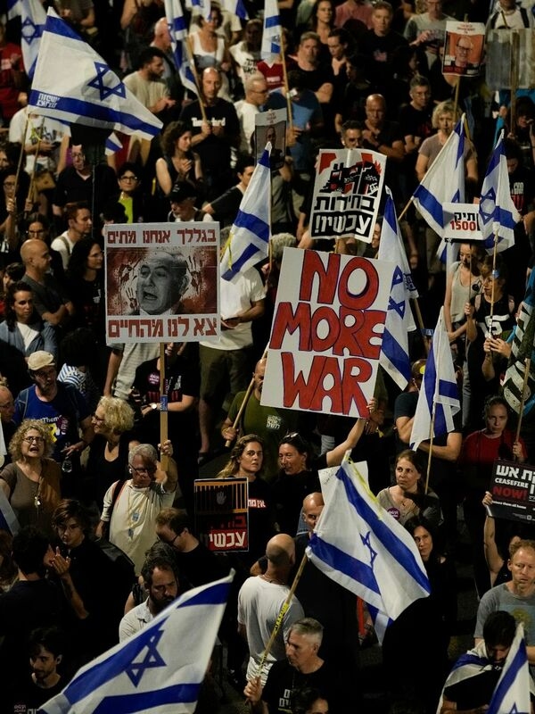 As long as Israel attacks, Iran refuses to negotiate.