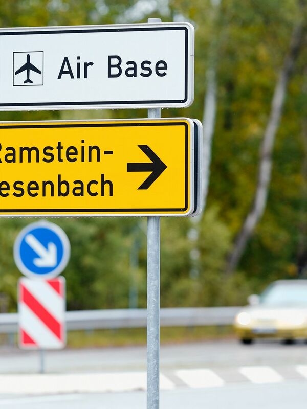 La Germania dovrebbe intervenire se attacchi mortali con droni all'estero venissero effettuati attraverso la base aerea statunitense di Ramstein? La Corte Suprema ha esaminato questioni di diritti umani e responsabilità globale.