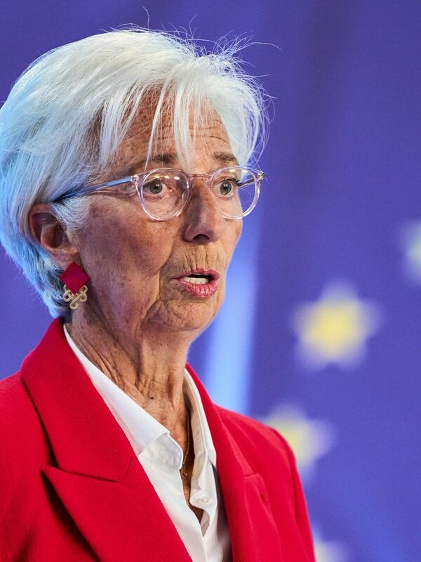 De Amerikaanse president bemoeilijkt de handel tussen de twee belangrijkste economische gebieden met zijn tarieven en dreigementen daarmee.