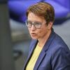 Федеральная фракция Бундестага призывает к ужесточению законодательства в целях лучшей защиты участников процесса и контроля за подозреваемыми.