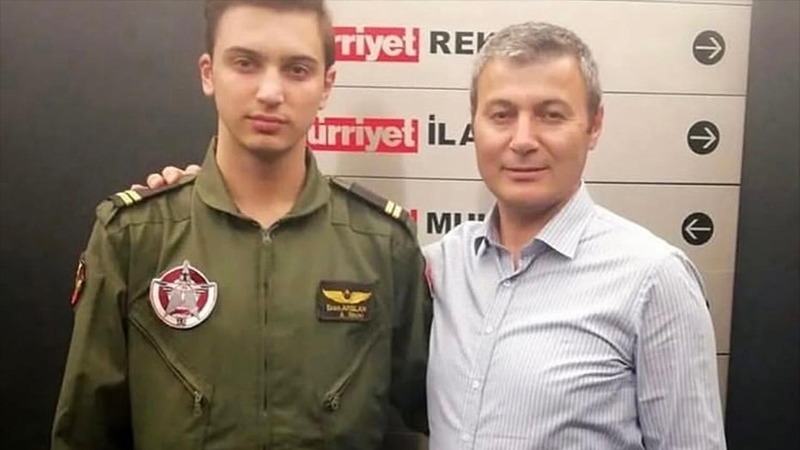 Ertuğrul Özkök: El último deber de un joven voluntario milenario de AKUT en la patria verde