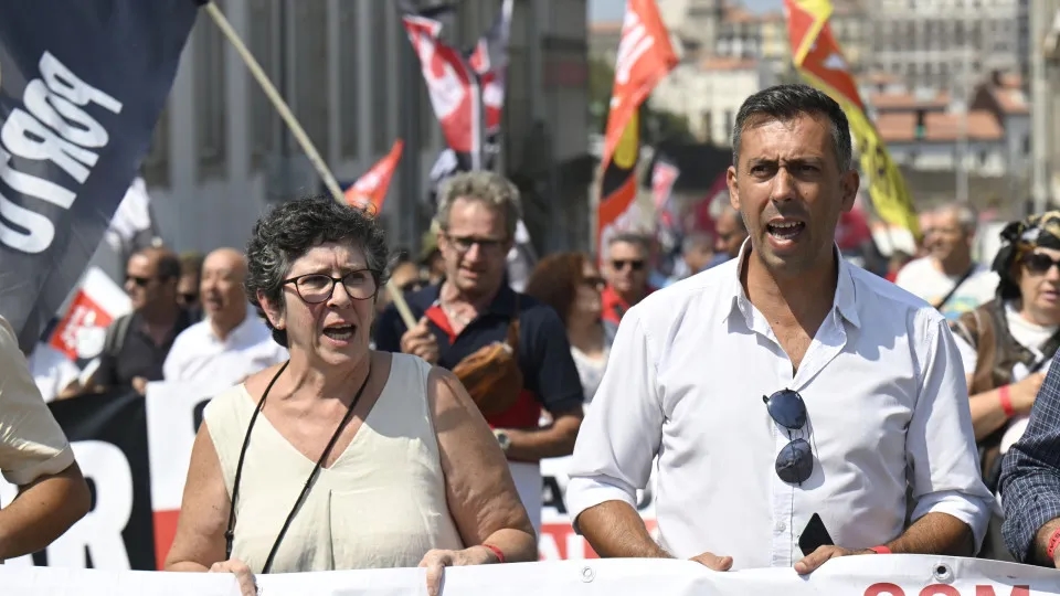 CGTP verwacht dat duizenden mensen in Lissabon en Porto gaan protesteren tegen herziening arbeidswetten
