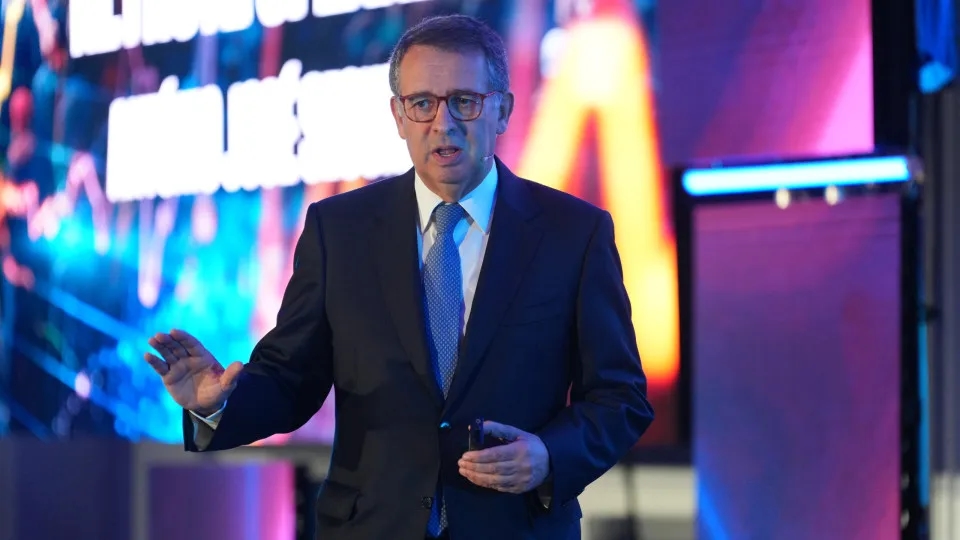 Seguro, genel grevi önlemek için Hükümete diyaloğu yeniden başlatması çağrısında bulundu.