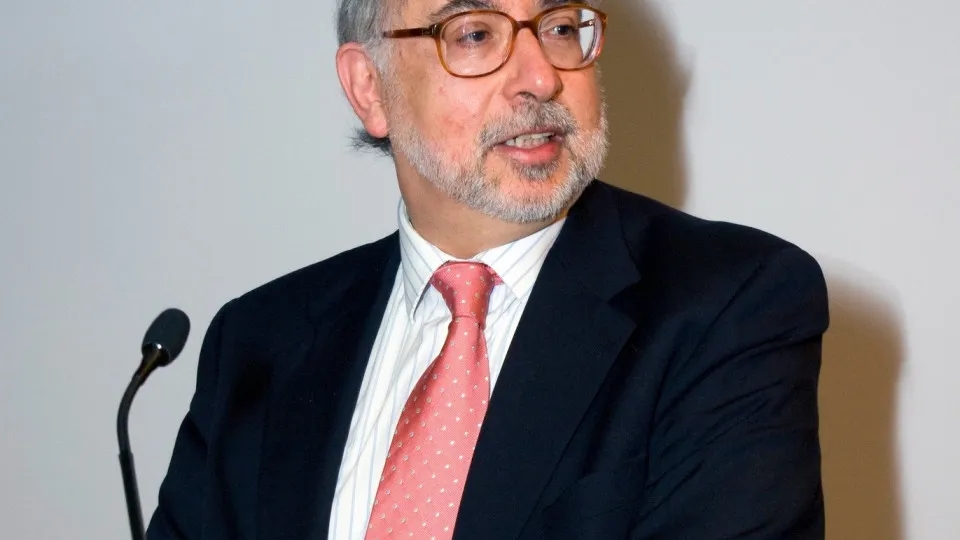 Librarian and photographer José Afonso Furtado dies at 72