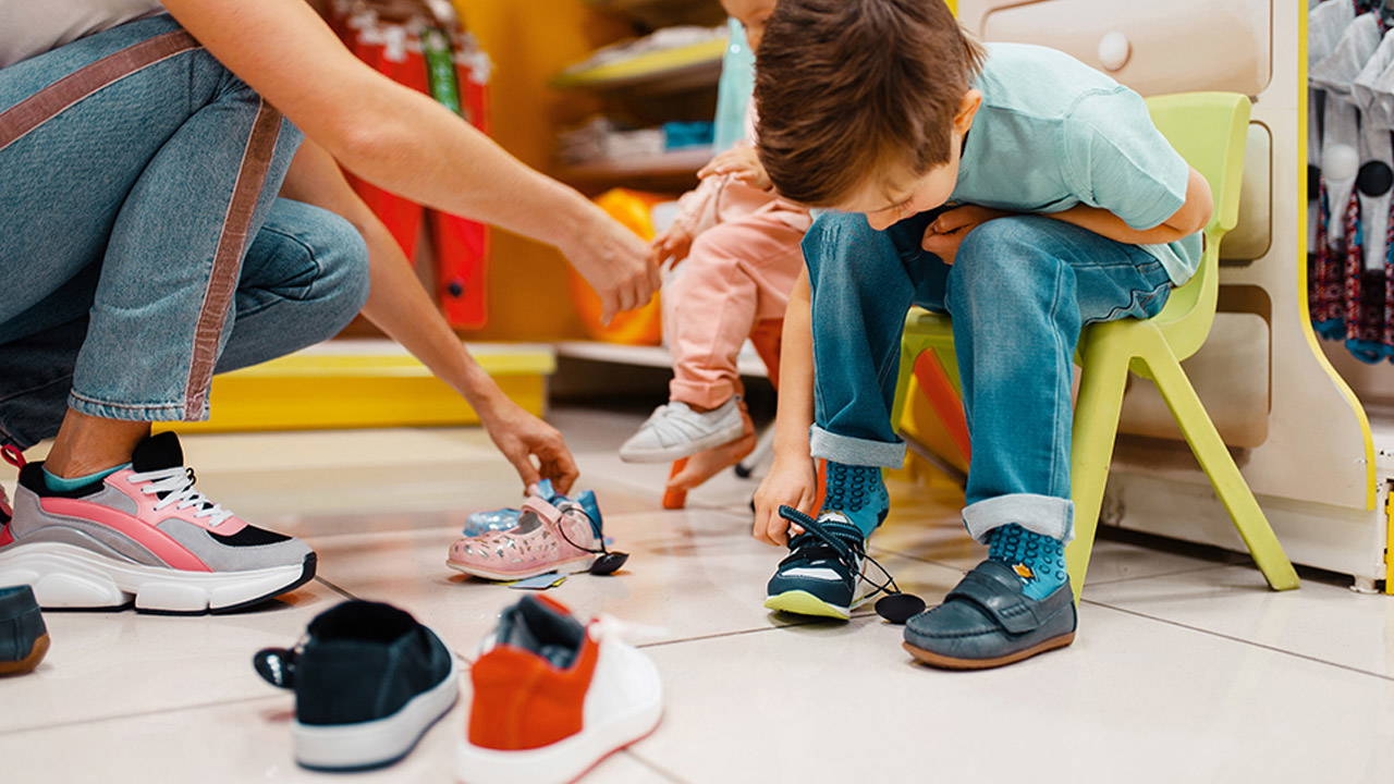 ¿Cómo elegir el calzado adecuado para niños? Consejos clave de expertos