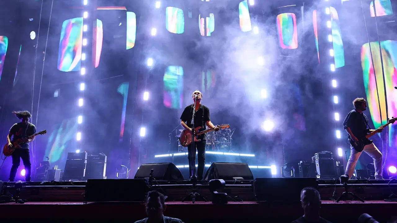 Una noche inolvidable de Madrigal y Mor ve Ötesi en el Festival de Estambul