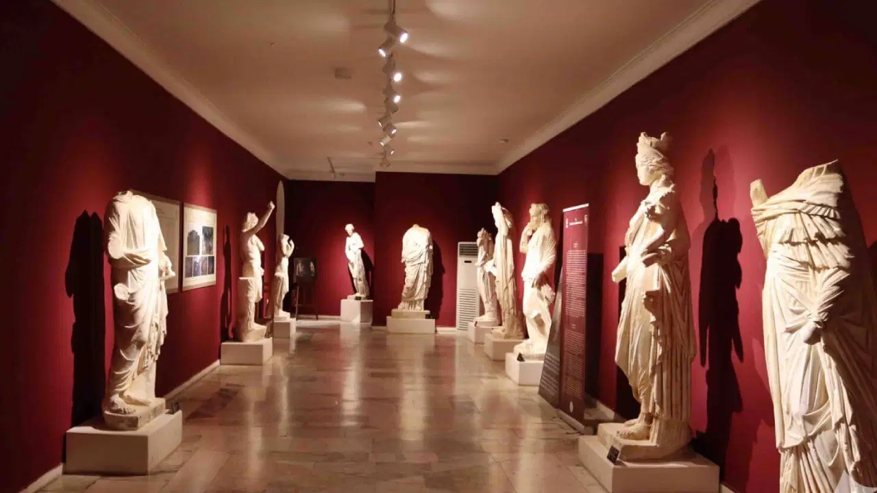Ödüllü yapı, Kültür ve Turizm Bakanlığı kararıyla ziyaret edilemeyecek: Antalya Müzesi kapandı