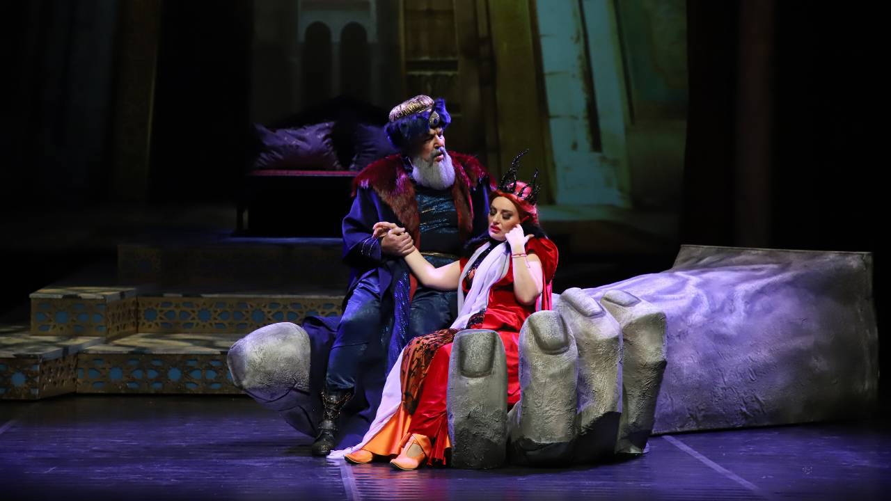 Die Staatsoper und das Ballett von Samsun präsentieren Kunstliebhabern die Oper „Der großartige Süleyman“.