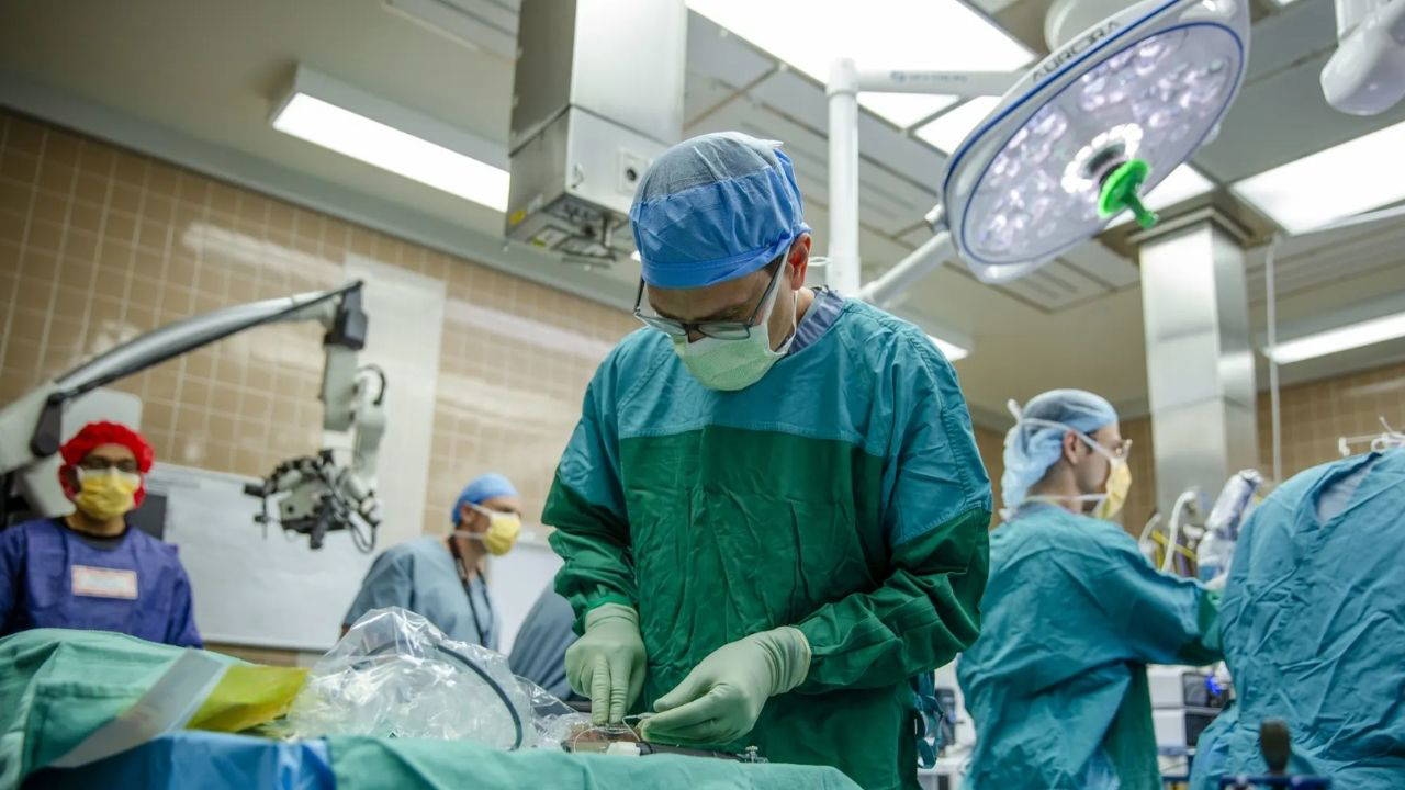 Une technologie d'interface cerveau-ordinateur implantée chez un humain pour la première fois