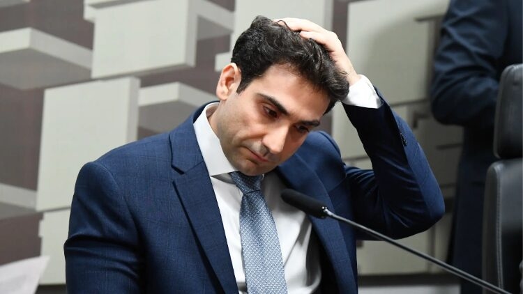 “Trumponomics” e “Lulanomics” rendono difficile il lavoro della Banca Centrale, che decide di aspettare e vedere