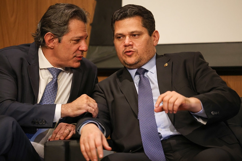 Il settore produttivo fa pressione sul Congresso affinché annulli l'aumento delle IOF