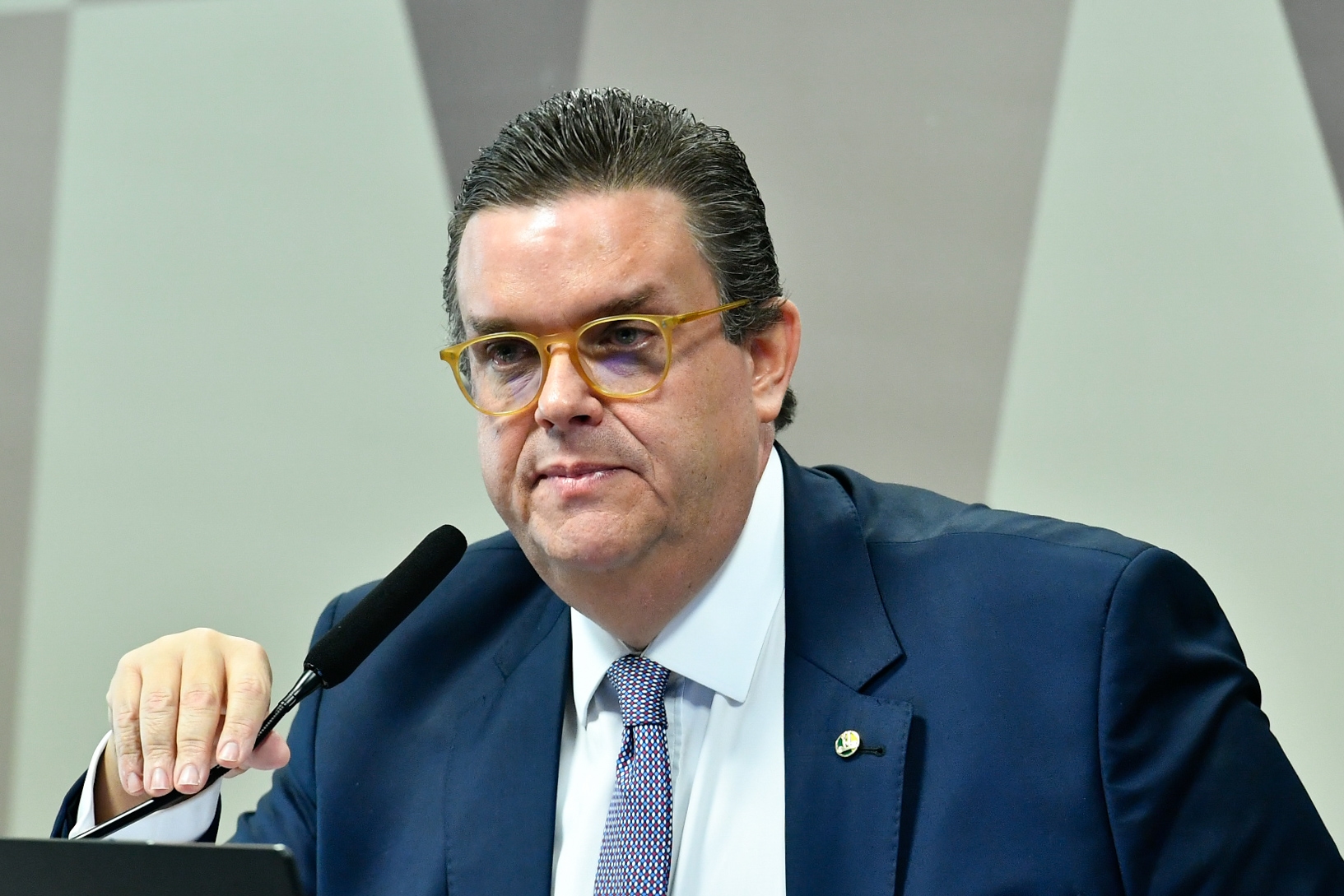 Dopo la sospensione, il Ministro della Sicurezza Sociale afferma che il programma Meu INSS Vale+ sarà revocato