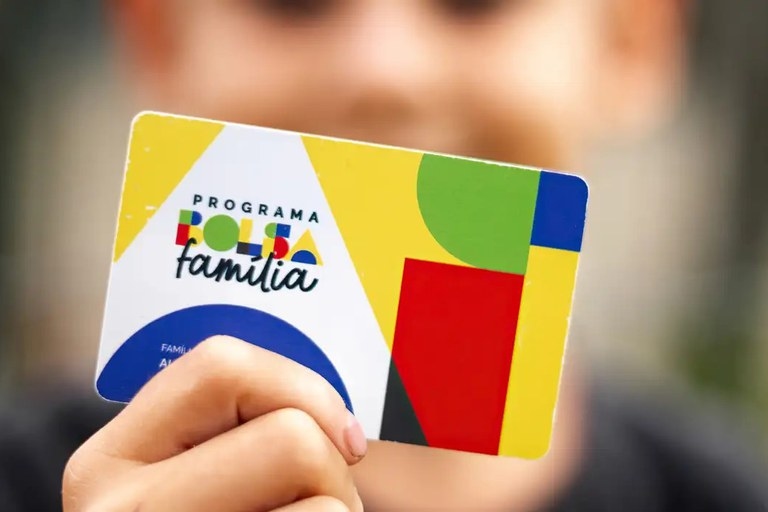Nuove regole della Bolsa Família: ecco cosa cambia per chi supera il limite di reddito