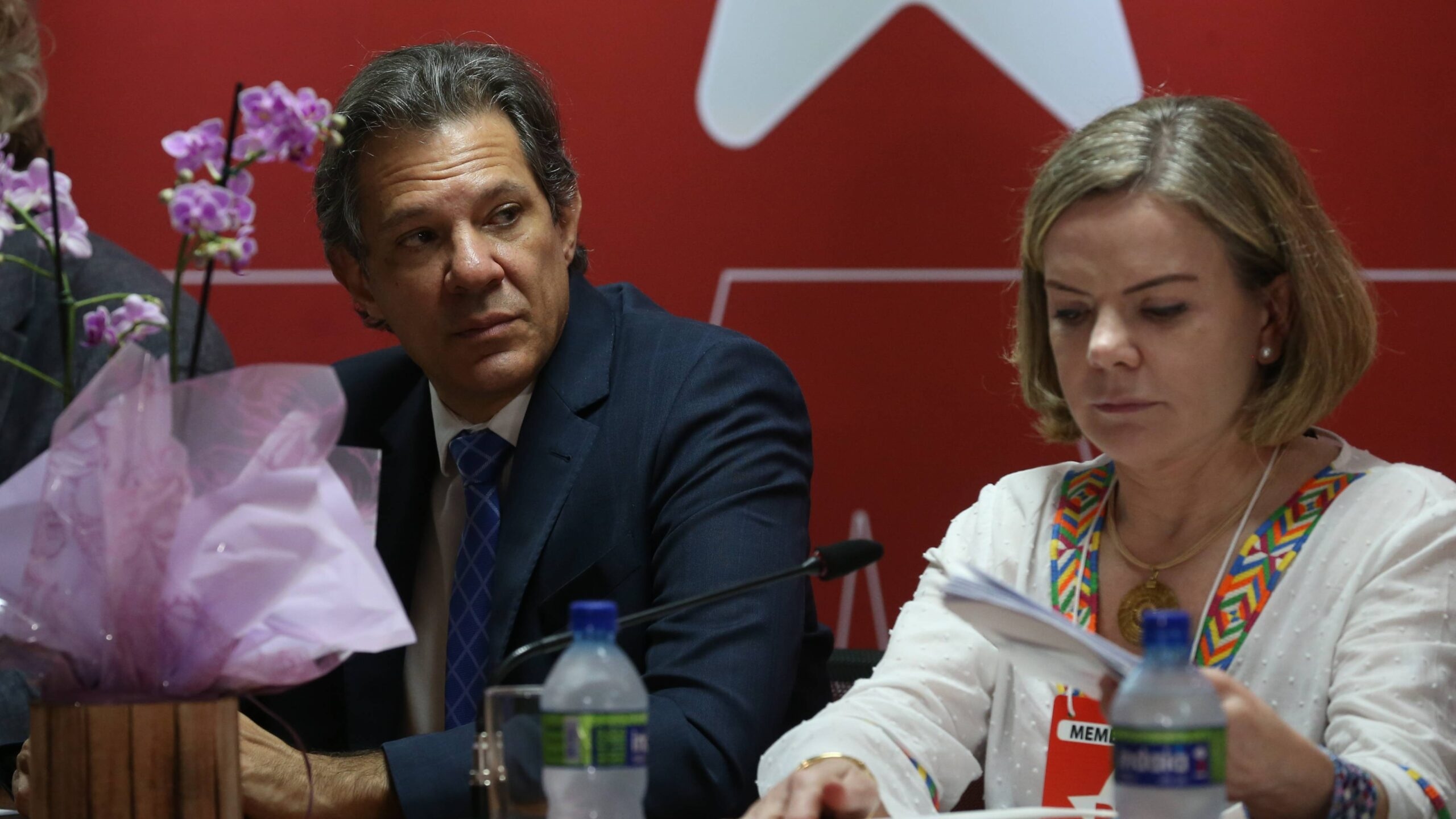 Cosa non fa l'aumento della difesa delle IOF? Un tempo rivali, Haddad e Gleisi uniscono le forze.