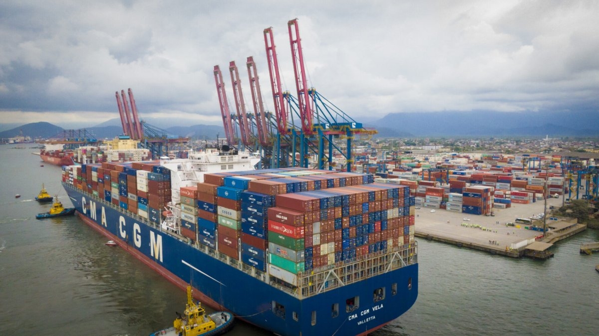 Entenda como a taxação de Trump afeta os 5 estados mais exportadores