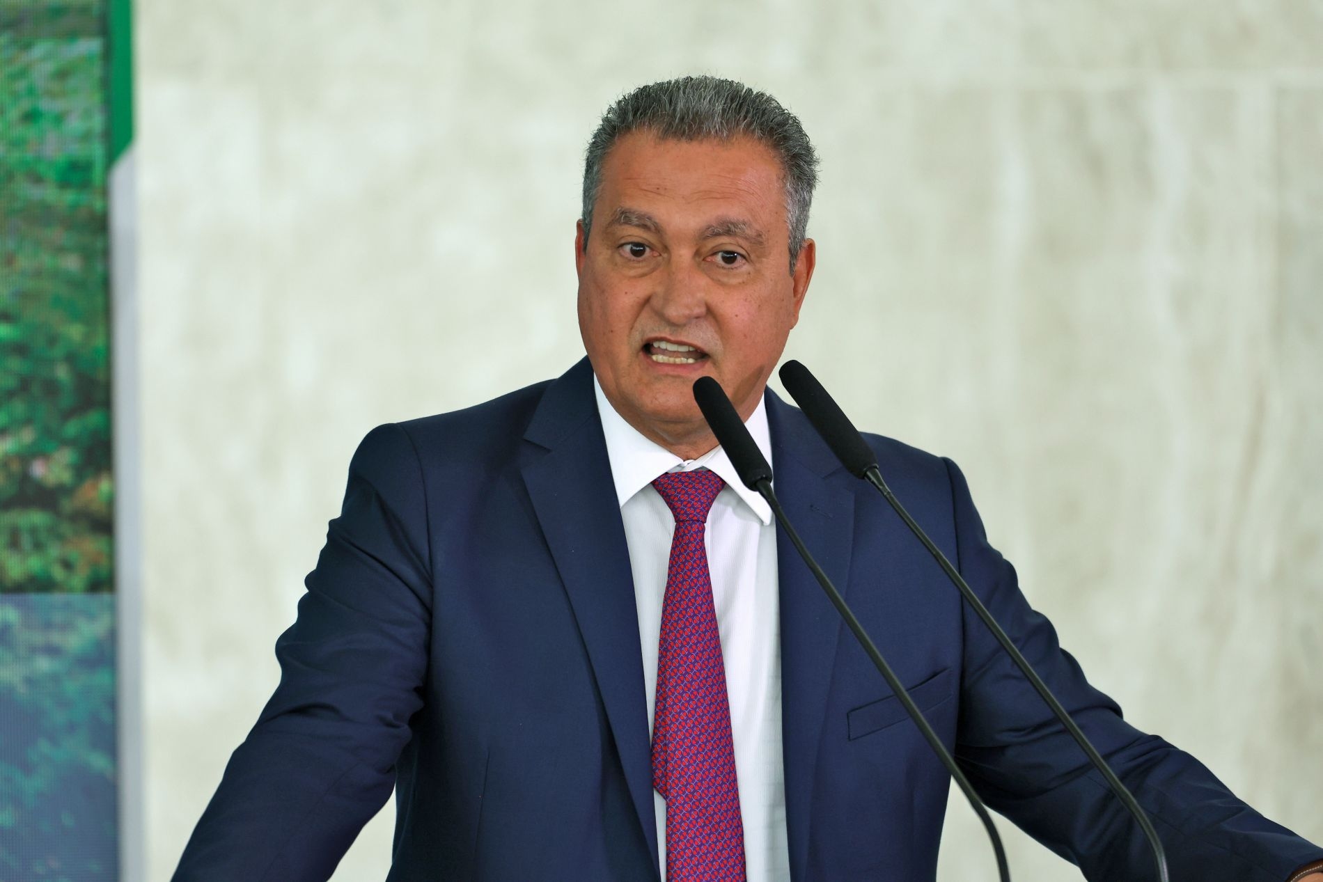 Na véspera de conciliação, Rui Costa descarta negociação sobre decreto do IOF