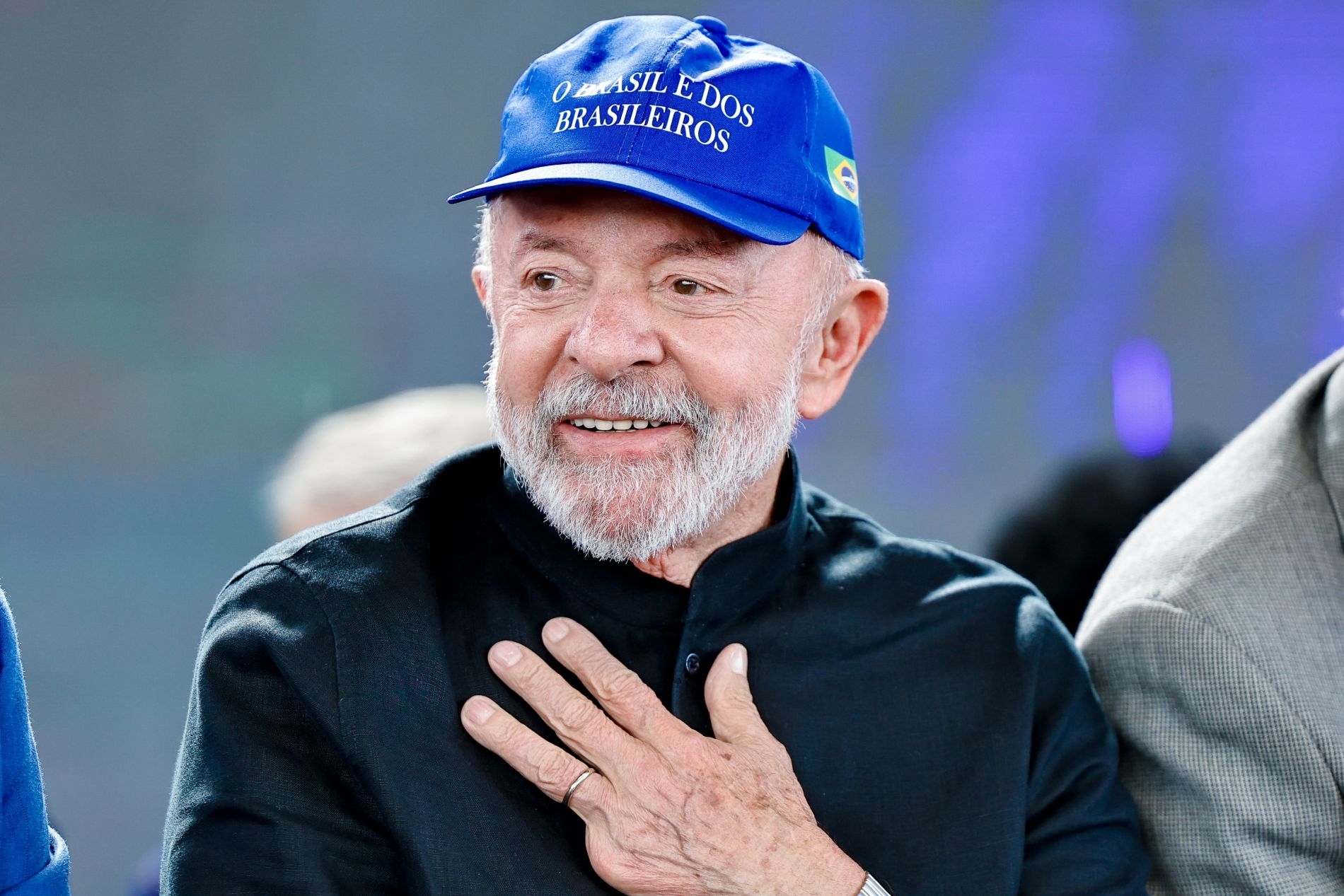 Lula assina decreto que regulamenta Lei da Reciprocidade após tarifaço de Trump