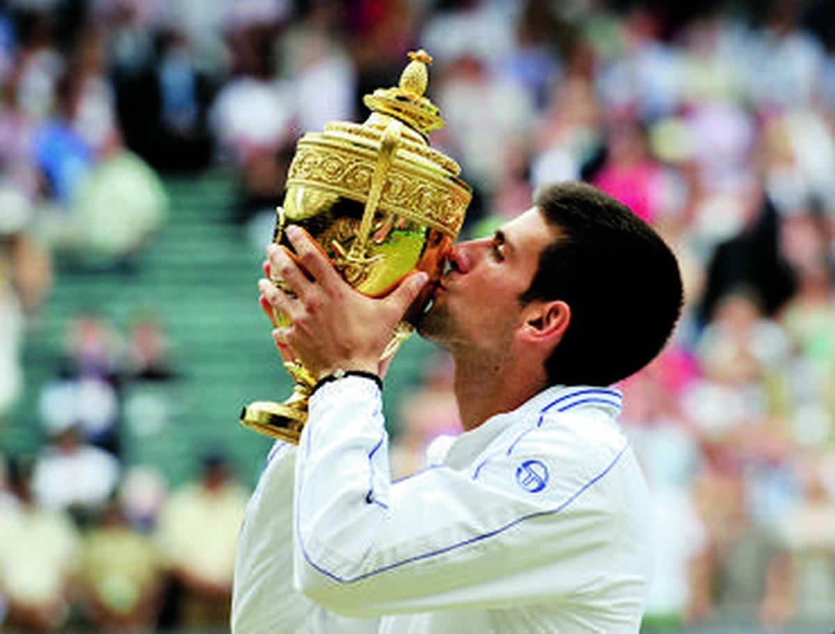 Efemérides del 22 de mayo: ¡Feliz cumpleaños a Novak Djokovic!